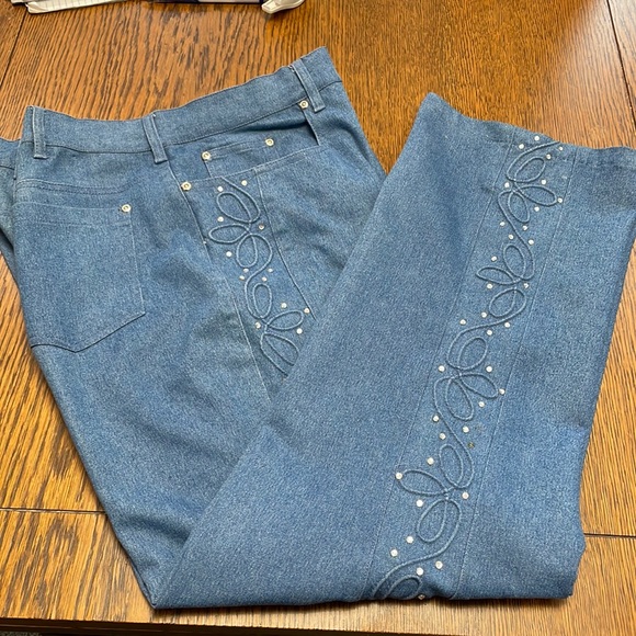Vintage Dg2 by Diane Gilman, Light Wash, Crystal Studded Jeans. SZ 16 - Picture 4 of 9